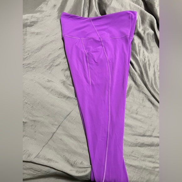 Lululemon Align w/ Pockets - High Waisted - Picture 3 of 4